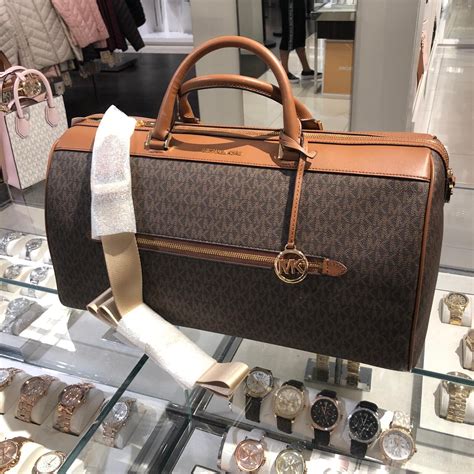 michael kors nürnberg store online|michael kors luggage.